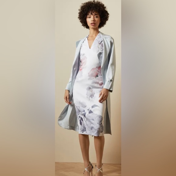 Ted Baker Sleeveless Marah Bouquet Bodycon Photo Realistic Floral Dress - Picture 4 of 9